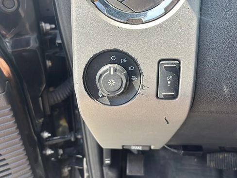 Used 2015 Ford F250 Lariat w/ FX4 Off-Road Package AWD/4WD image 21