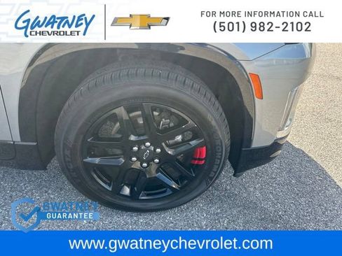 Used 2023 Chevrolet Traverse Premier w/ Redline Edition FWD image 12