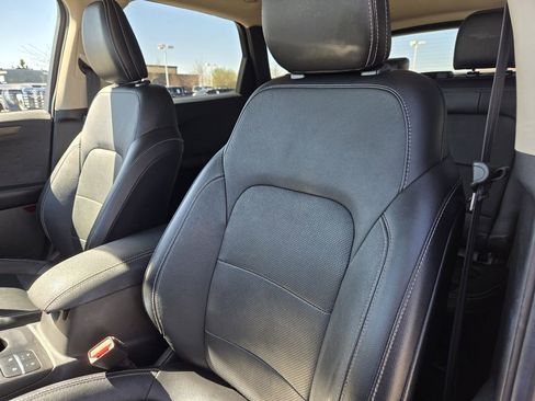 Used 2020 Ford Escape Titanium AWD/4WD image 15