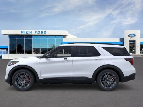 New 2026 Ford Explorer ST-Line w/ ST-Line Street Pack AWD/4WD image 3
