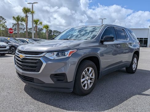 Used 2020 Chevrolet Traverse LS image 6
