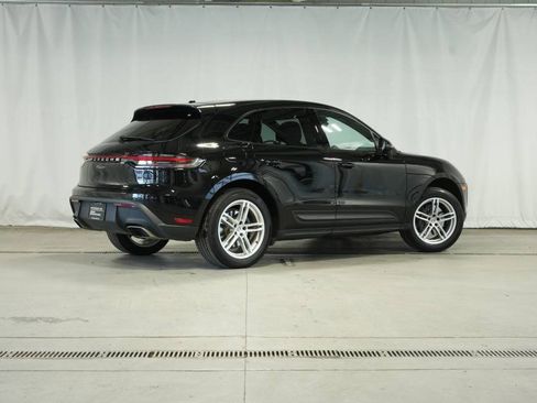 Used 2024 Porsche Macan image 7