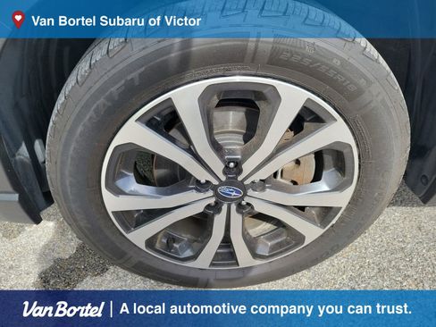 Used 2019 Subaru Forester Limited AWD/4WD image 9