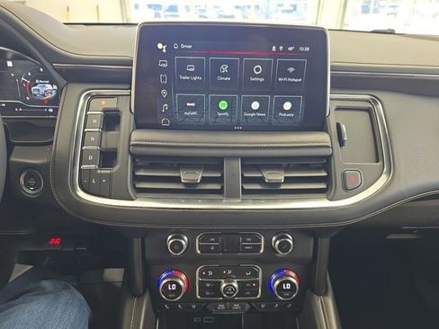 Used 2022 GMC Yukon XL AT4 image 16