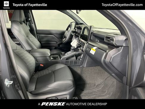 Used 2026 Toyota 4Runner TRD Off-Road Premium AWD/4WD image 6