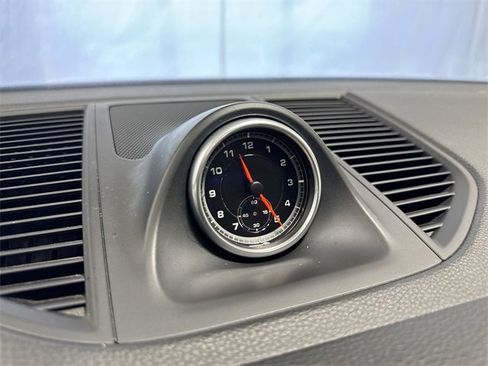 Used 2021 Porsche Macan S image 17