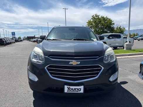 Used 2017 Chevrolet Equinox LT w/ Convenience Package AWD/4WD image 2