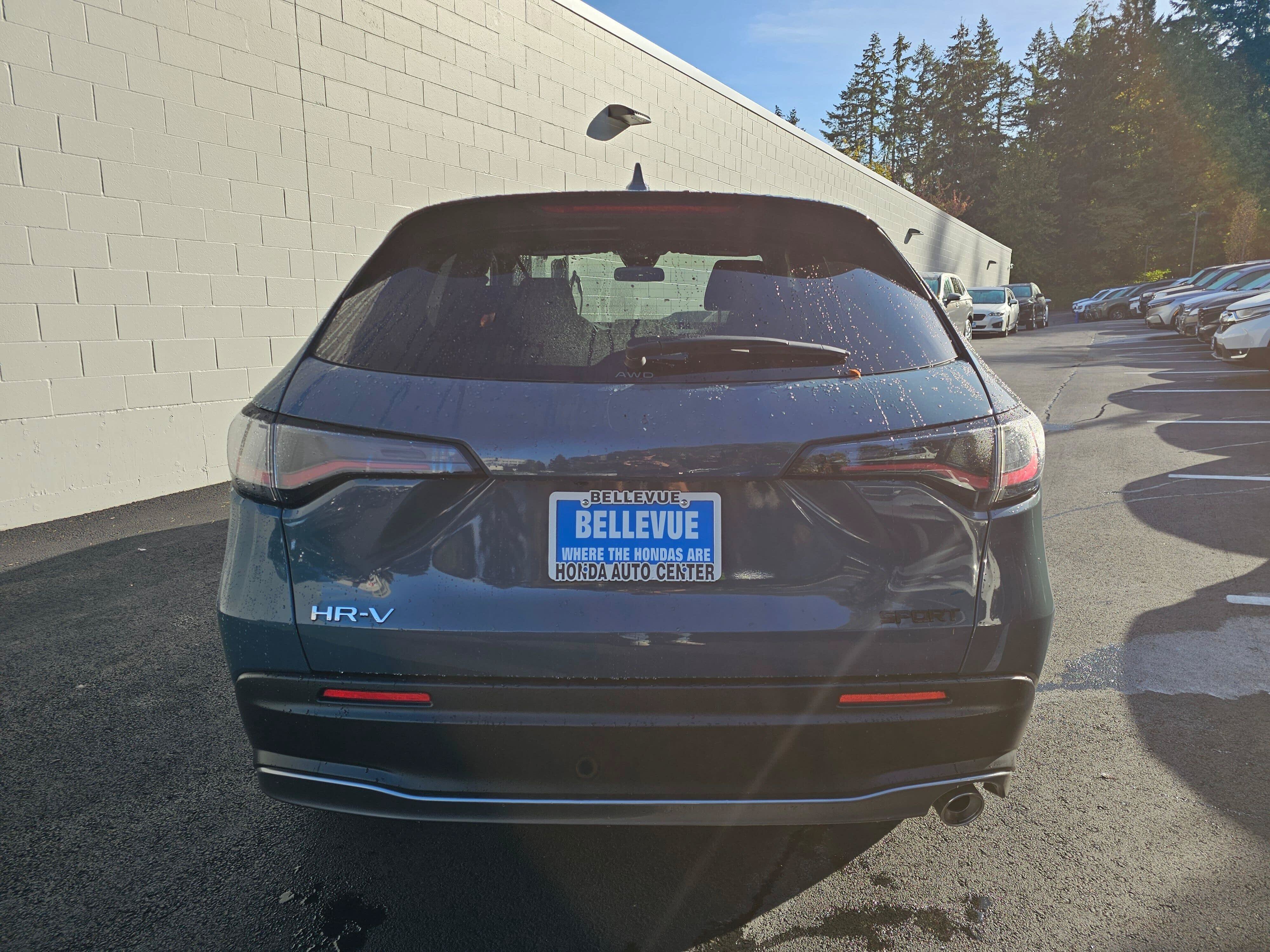 Certified 2025 Honda HR-V Sport image 6