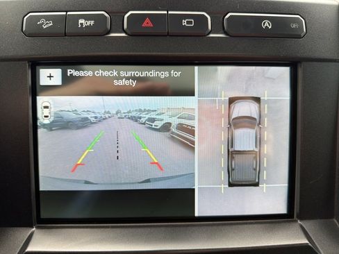 Used 2018 Ford F150 Platinum w/ Equipment Group 701A Luxury image 41