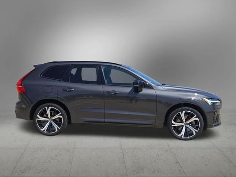Used 2022 Volvo XC60 B6 R-Design w/ Advanced Package AWD/4WD image 7