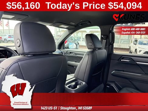 New 2026 GMC Acadia Elevation w/ Black Edition AWD/4WD image 40