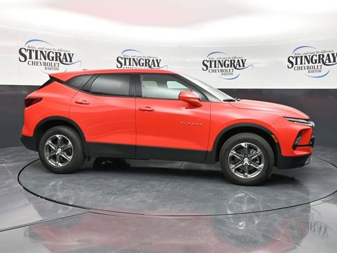 Used 2025 Chevrolet Blazer LT image 8