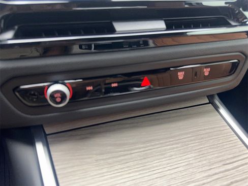 Used 2025 BMW 230i Coupe w/ M Sport Package image 62