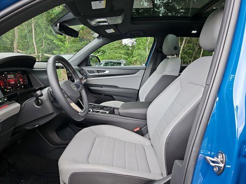 Certified 2025 Volkswagen Atlas Cross Sport SEL AWD/4WD image 14