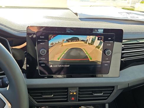 New 2026 Volkswagen Jetta SE image 15