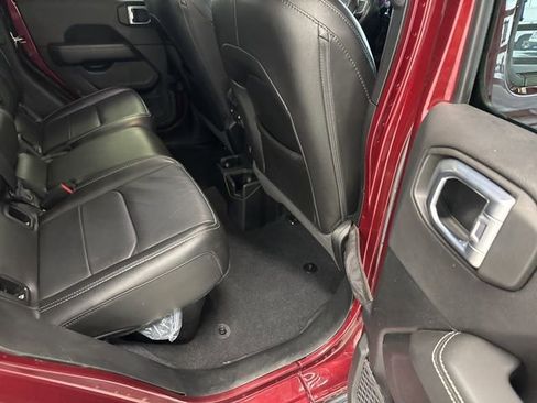 Used 2021 Jeep Gladiator Overland w/ Popular Equipment Package image 24