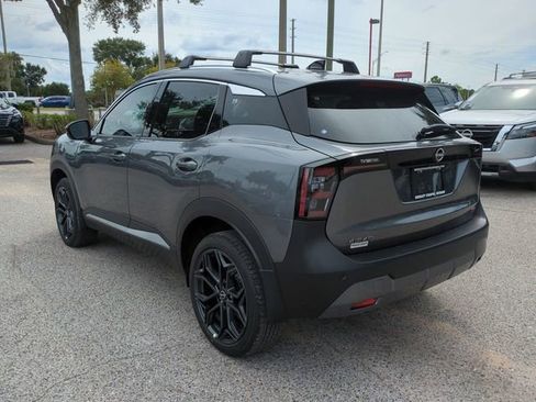 New 2026 Nissan Kicks SR FWD image 7