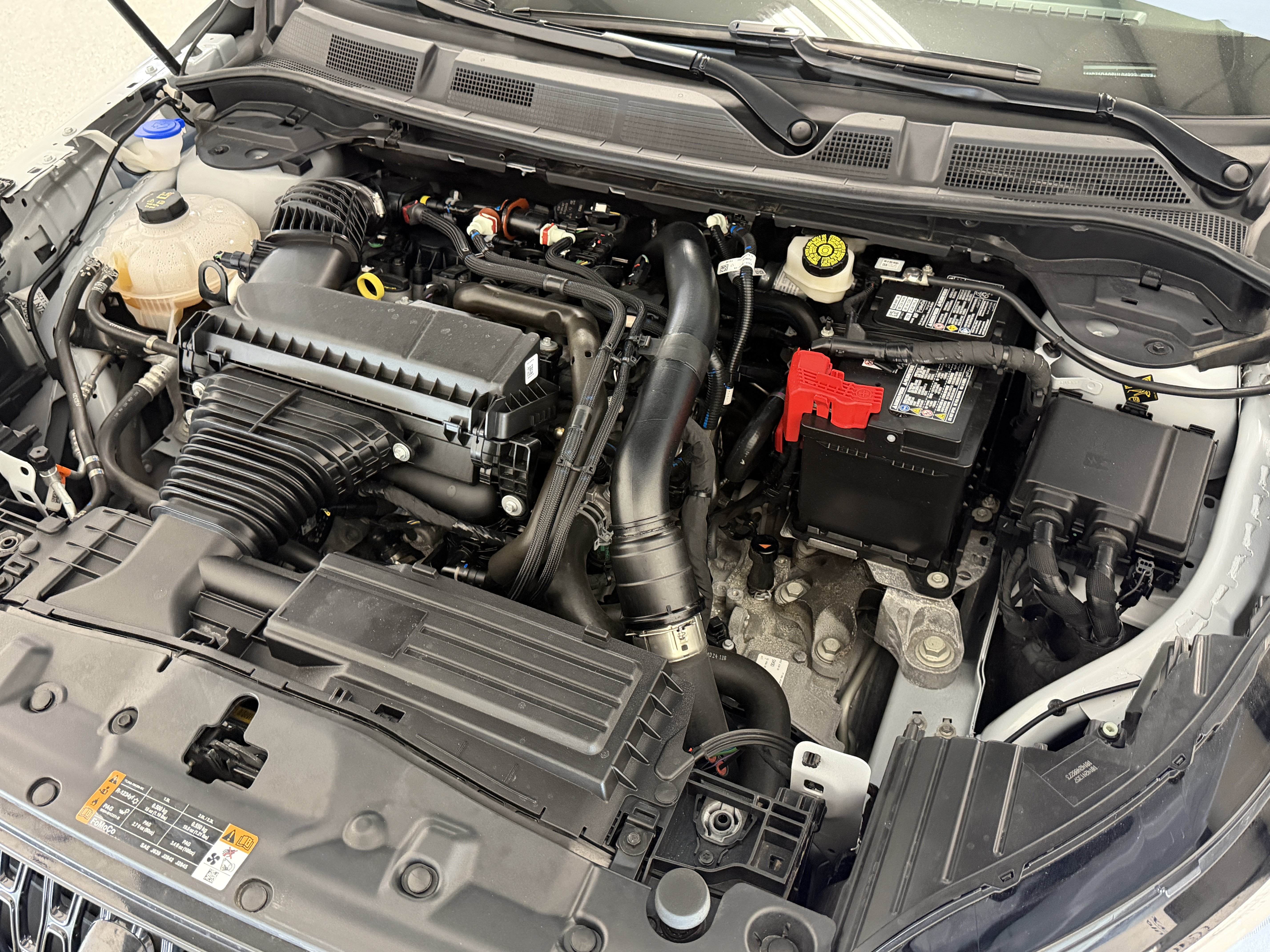 Used 2025 Lincoln Corsair AWD w/ Equipment Group 101A image 31