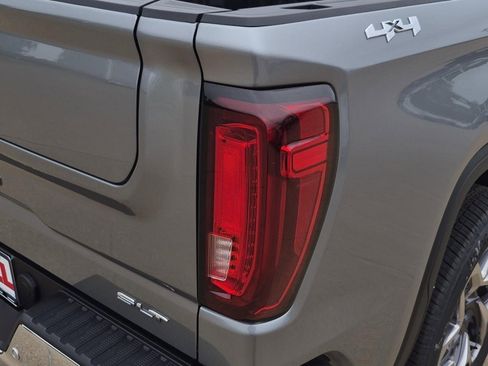 New 2026 GMC Sierra 1500 SLT AWD/4WD image 6