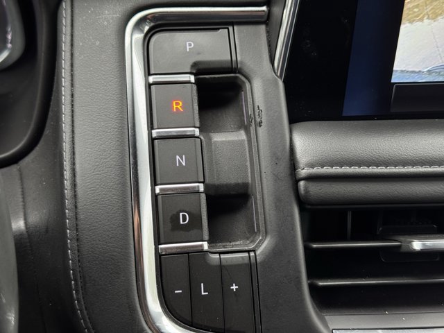Used 2024 Chevrolet Tahoe LT AWD/4WD image 21