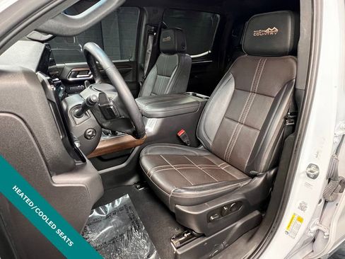Used 2023 Chevrolet Silverado 1500 High Country image 3