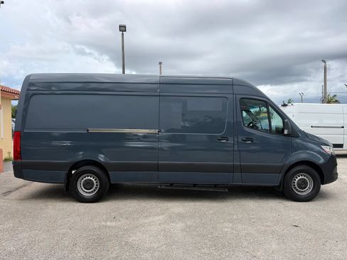 Used 2019 Mercedes-Benz Sprinter 170 image 6
