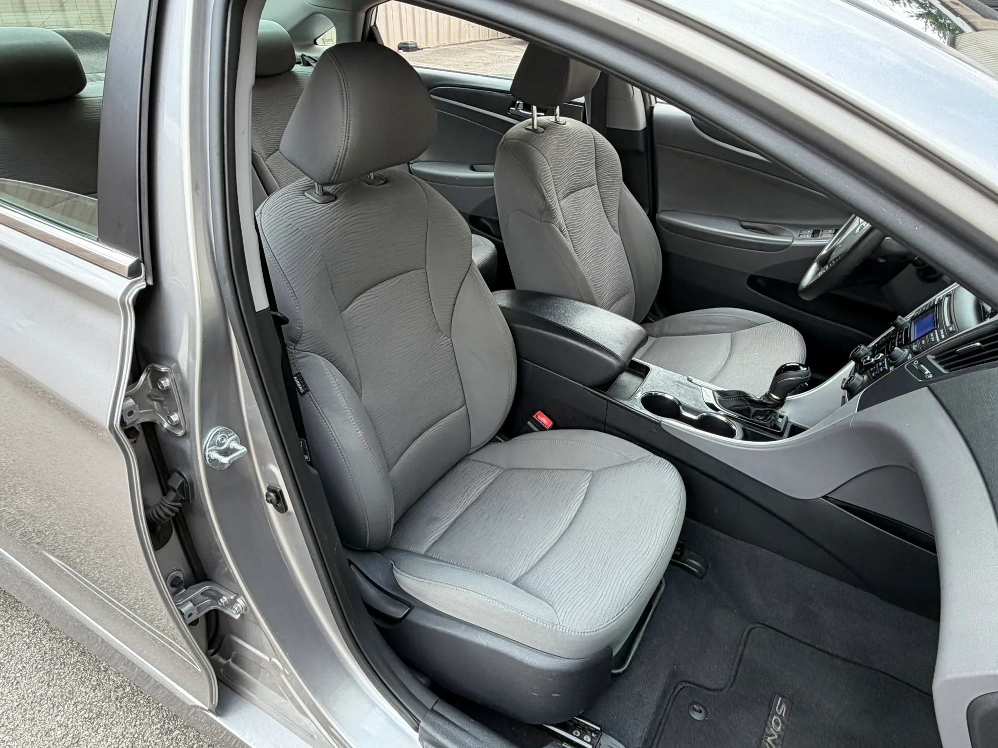 Used 2012 Hyundai Sonata Hybrid FWD image 12