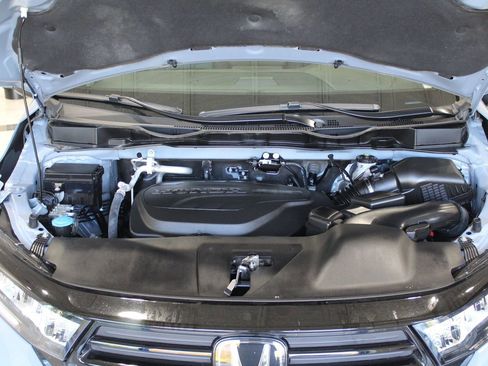 Certified 2023 Honda Odyssey Sport image 93