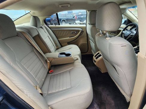 Used 2018 Ford Taurus SE FWD image 20