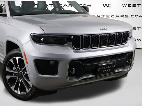 Used 2023 Jeep Grand Cherokee Overland RWD image 57