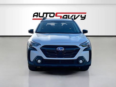 Used 2025 Subaru Outback Premium w/ Popular Package #1A image 2