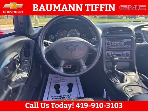 Used 2004 Chevrolet Corvette Convertible w/ Preferred Equipment Group RWD image 23