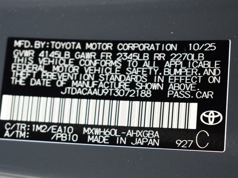 New 2026 Toyota Prius XLE image 17