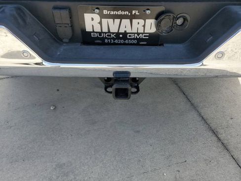 New 2026 GMC Sierra 1500 SLT image 11