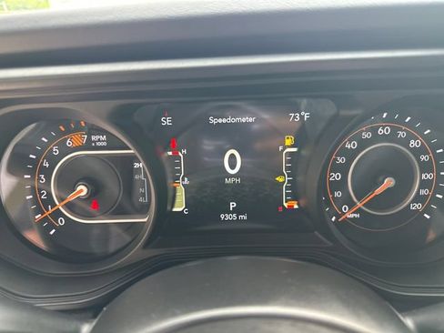 Used 2026 Jeep Wrangler Unlimited Sahara w/ Safety Group AWD/4WD image 25
