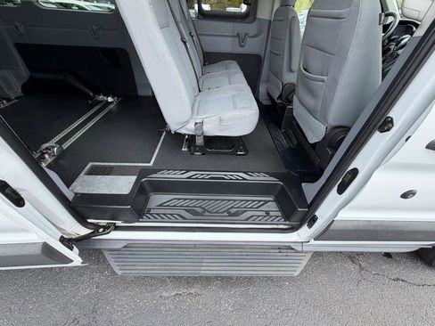 Used 2018 Ford Transit 350 XL RWD image 32