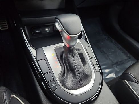 Certified 2024 Kia Forte GT-Line image 15