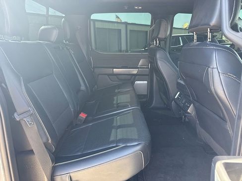 Used 2025 Ford F150 Lariat w/ Equipment Group 501A Mid image 12