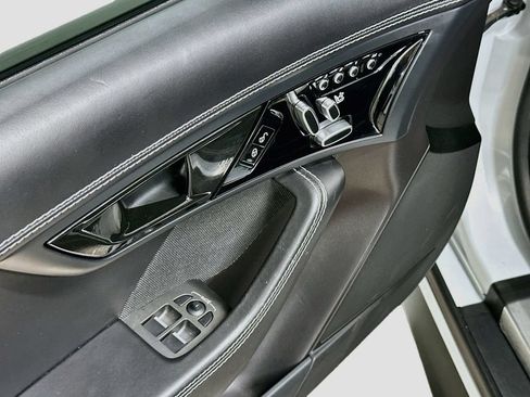 Used 2018 Jaguar F-TYPE 400 Sport RWD image 19