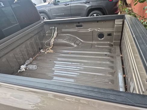 Used 2024 Nissan Frontier Pro-X RWD image 12