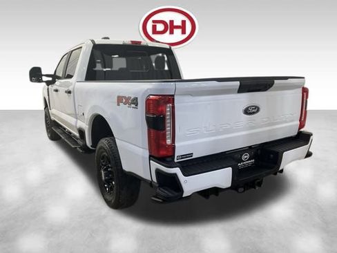 Used 2024 Ford F250 XL w/ STX Appearance Package image 9