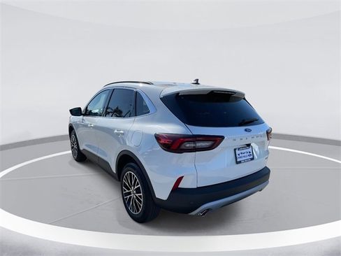 New 2025 Ford Escape SE image 5