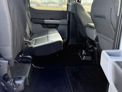 Used 2025 Ford F250 XLT image 40