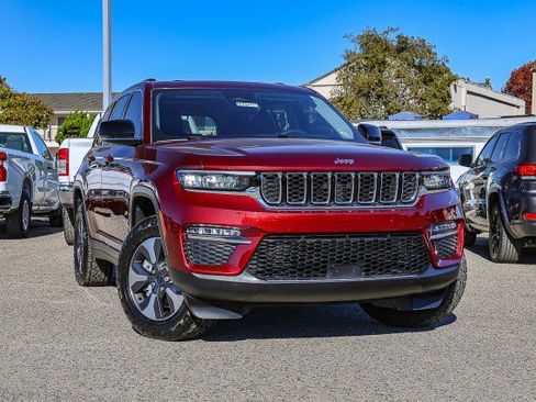 Used 2022 Jeep Grand Cherokee Limited 4xe image 1