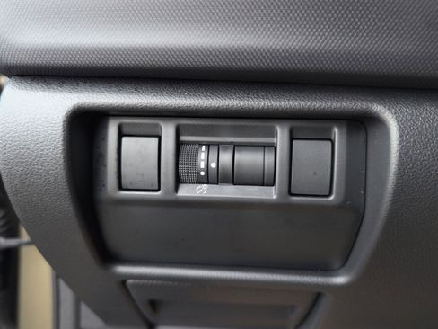 Certified 2025 Subaru Forester Premium image 17