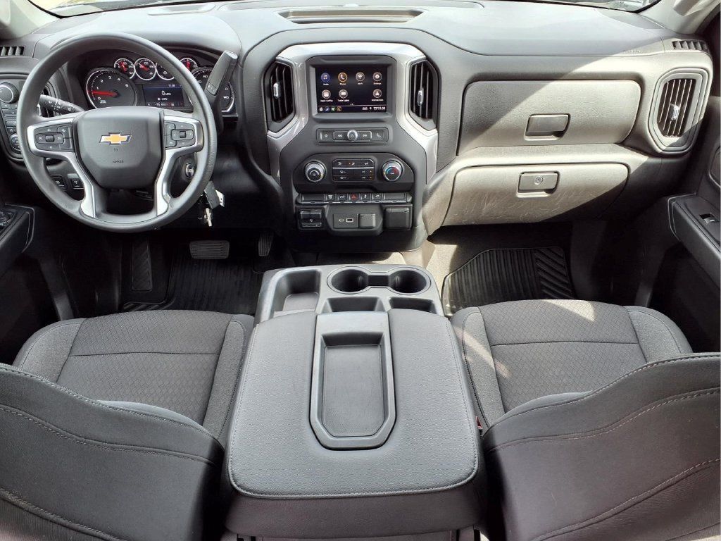 Used 2022 Chevrolet Silverado 2500 Custom w/ Custom Value Package AWD/4WD image 13