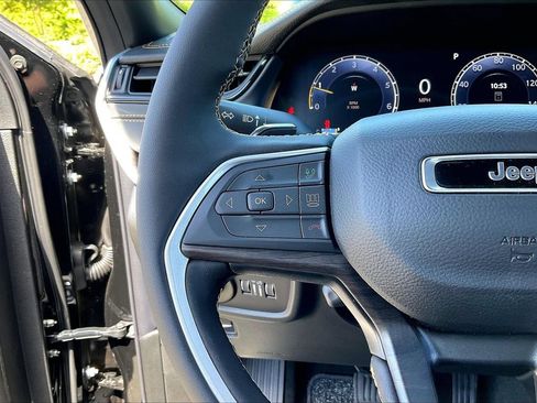 New 2026 Jeep Grand Cherokee L Limited AWD/4WD image 31