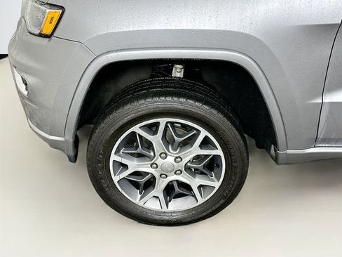 Used 2020 Jeep Grand Cherokee Overland image 18