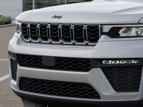 New 2026 Jeep Grand Cherokee L Limited image 11