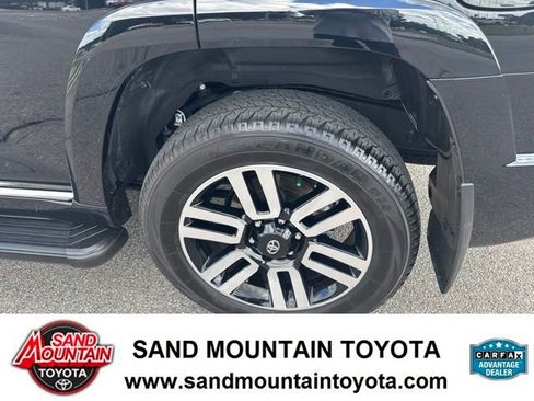 Used 2024 Toyota 4Runner Limited AWD/4WD image 11